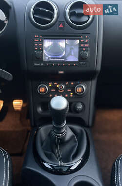Позашляховик / Кросовер Nissan Qashqai+2 2013 в 