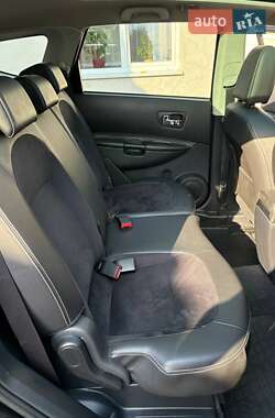 Позашляховик / Кросовер Nissan Qashqai+2 2013 в 