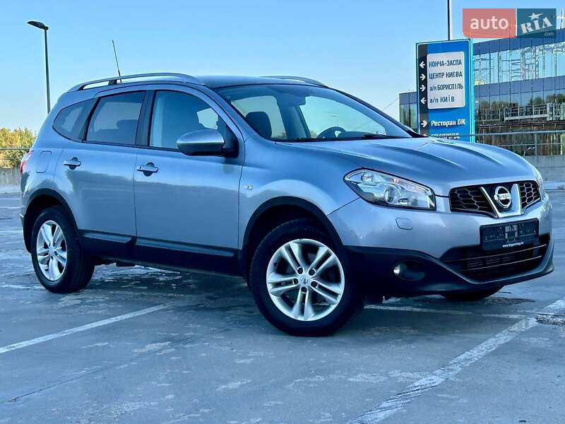 Внедорожник / Кроссовер Nissan Qashqai+2 2012 в Киеве