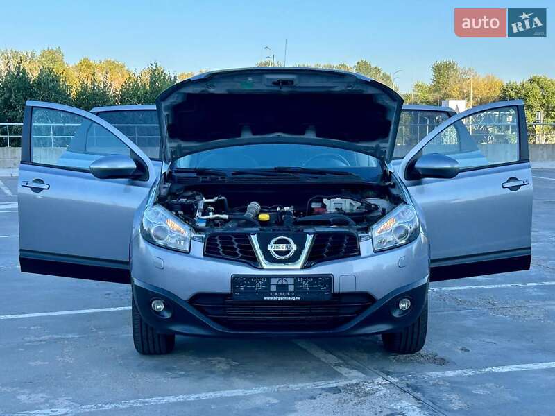 Внедорожник / Кроссовер Nissan Qashqai+2 2012 в Киеве