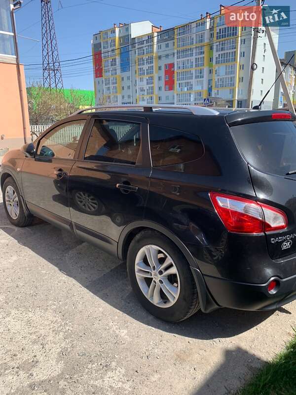 Внедорожник / Кроссовер Nissan Qashqai+2 2010 в Виннице