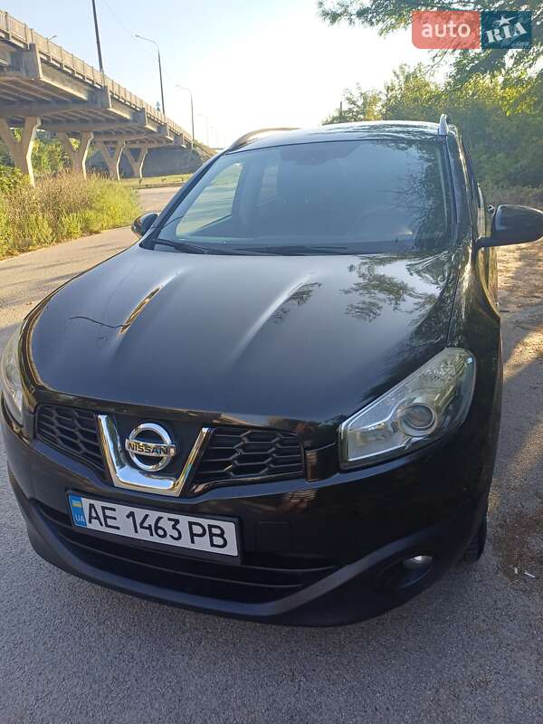 Nissan Qashqai+2 2011
