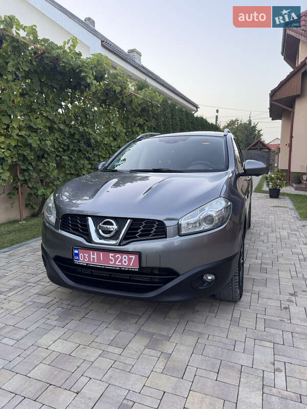 Внедорожник / Кроссовер Nissan Qashqai+2 2012 в Виноградове