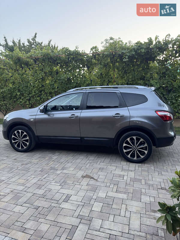 Внедорожник / Кроссовер Nissan Qashqai+2 2012 в Виноградове