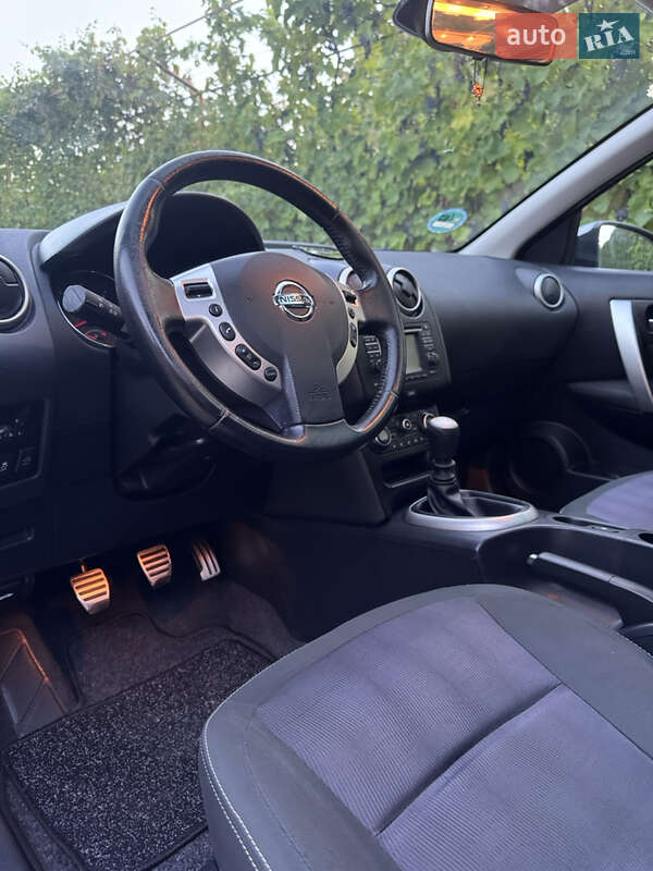 Внедорожник / Кроссовер Nissan Qashqai+2 2012 в Виноградове