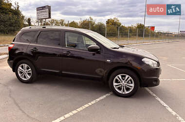 Внедорожник / Кроссовер Nissan Qashqai+2 2010 в 
