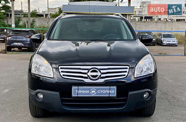 Внедорожник / Кроссовер Nissan Qashqai+2 2010 в 