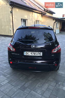 Внедорожник / Кроссовер Nissan Qashqai+2 2012 в 