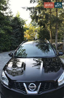 Внедорожник / Кроссовер Nissan Qashqai+2 2012 в 