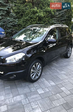 Внедорожник / Кроссовер Nissan Qashqai+2 2012 в 