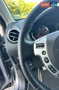 Внедорожник / Кроссовер Nissan Qashqai+2 2010 в 