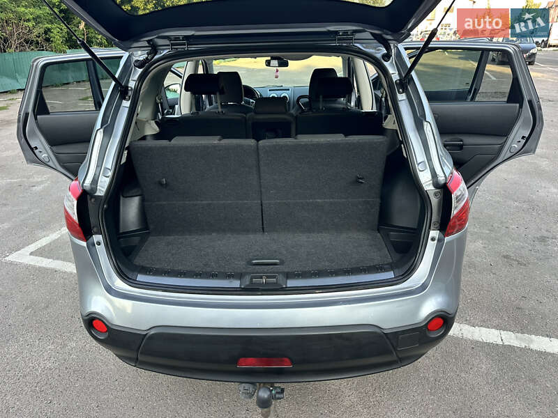 Позашляховик / Кросовер Nissan Qashqai+2 2010 в Дубні