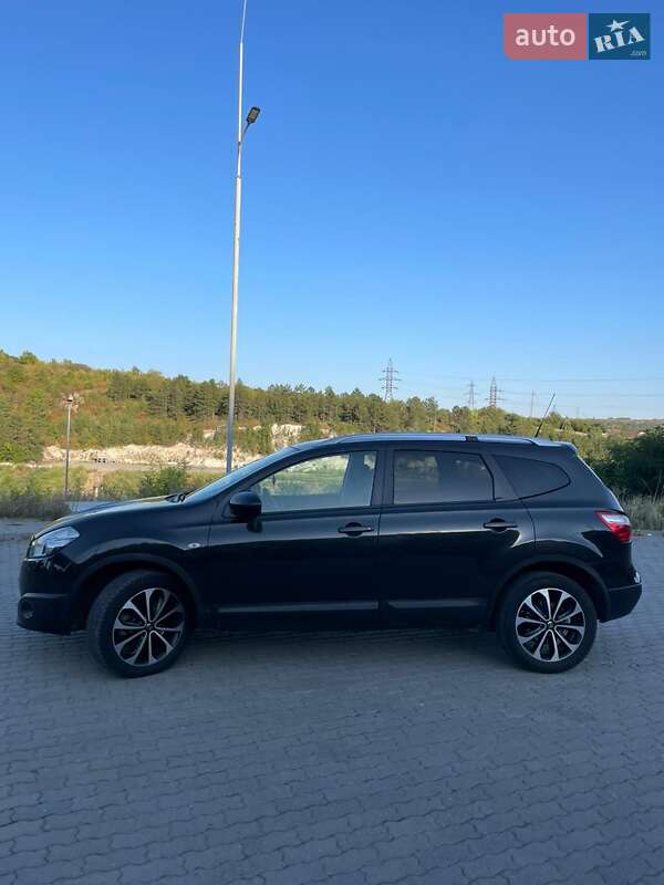 Позашляховик / Кросовер Nissan Qashqai+2 2012 в Могилів-Подільському