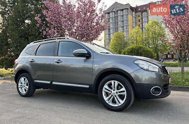 Внедорожник / Кроссовер Nissan Qashqai+2 2011 в Ивано-Франковске