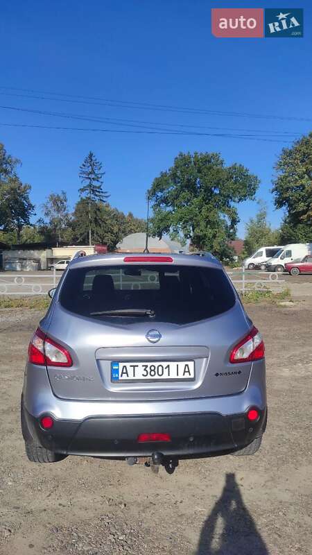 Внедорожник / Кроссовер Nissan Qashqai+2 2012 в Черновцах