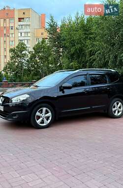 Внедорожник / Кроссовер Nissan Qashqai+2 2011 в 