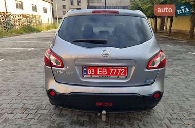 Внедорожник / Кроссовер Nissan Qashqai+2 2010 в 
