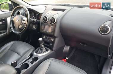 Внедорожник / Кроссовер Nissan Qashqai+2 2010 в 