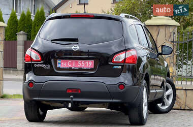 Внедорожник / Кроссовер Nissan Qashqai+2 2012 в 
