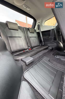 Внедорожник / Кроссовер Nissan Qashqai+2 2012 в 
