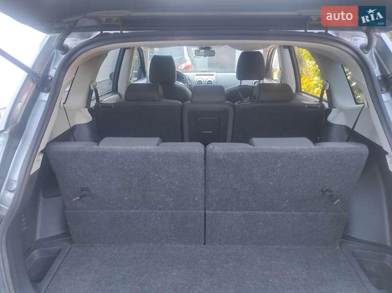 Внедорожник / Кроссовер Nissan Qashqai+2 2011 в Ровно