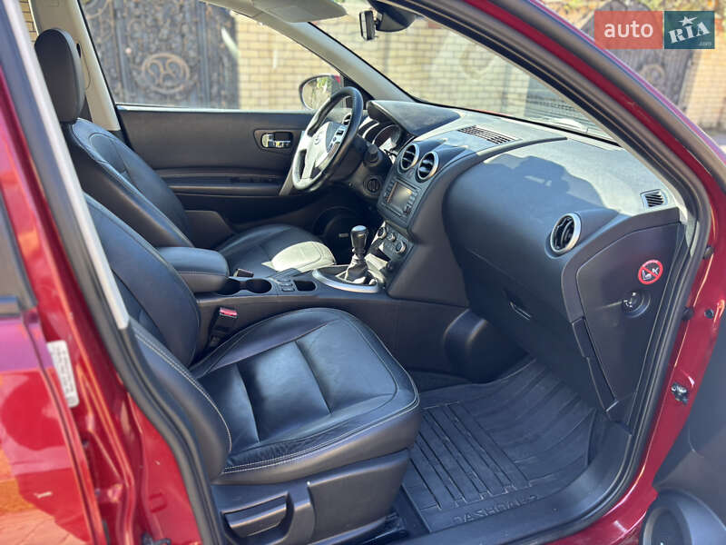 Внедорожник / Кроссовер Nissan Qashqai+2 2012 в Рожище