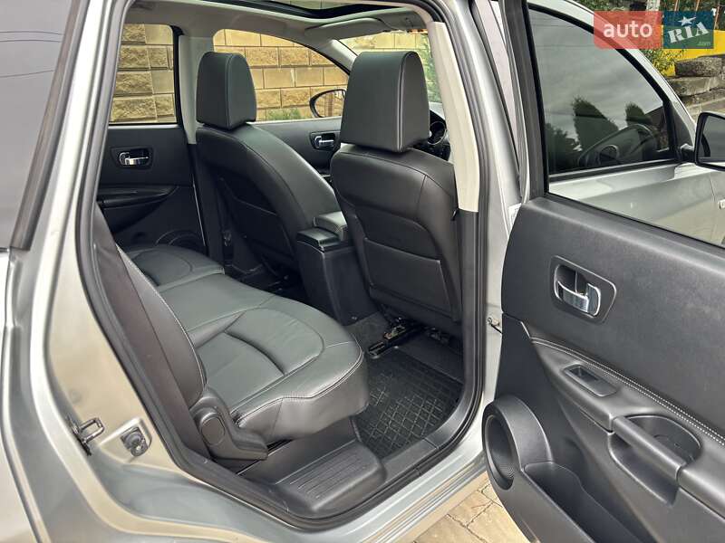 Внедорожник / Кроссовер Nissan Qashqai+2 2009 в Луцке фото 16 Внедорожник / Кроссовер Nissan Qashqai+2 2009 в Луцке
