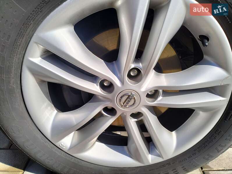 Внедорожник / Кроссовер Nissan Qashqai+2 2010 в Днепре