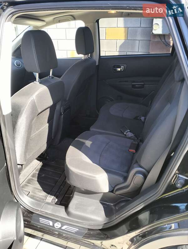 Внедорожник / Кроссовер Nissan Qashqai+2 2010 в Днепре