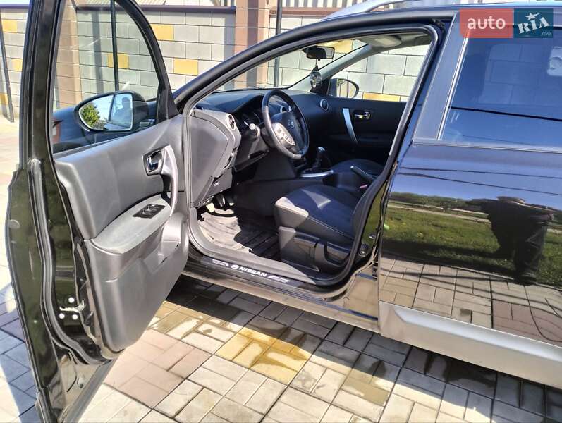 Внедорожник / Кроссовер Nissan Qashqai+2 2010 в Днепре