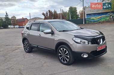 Внедорожник / Кроссовер Nissan Qashqai+2 2011 в Новоархангельске