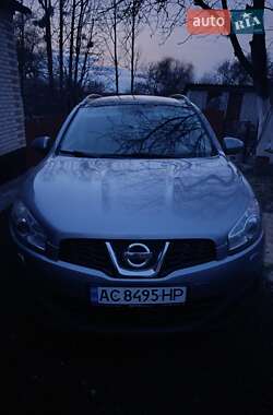 Внедорожник / Кроссовер Nissan Qashqai+2 2011 в Нововолынске
