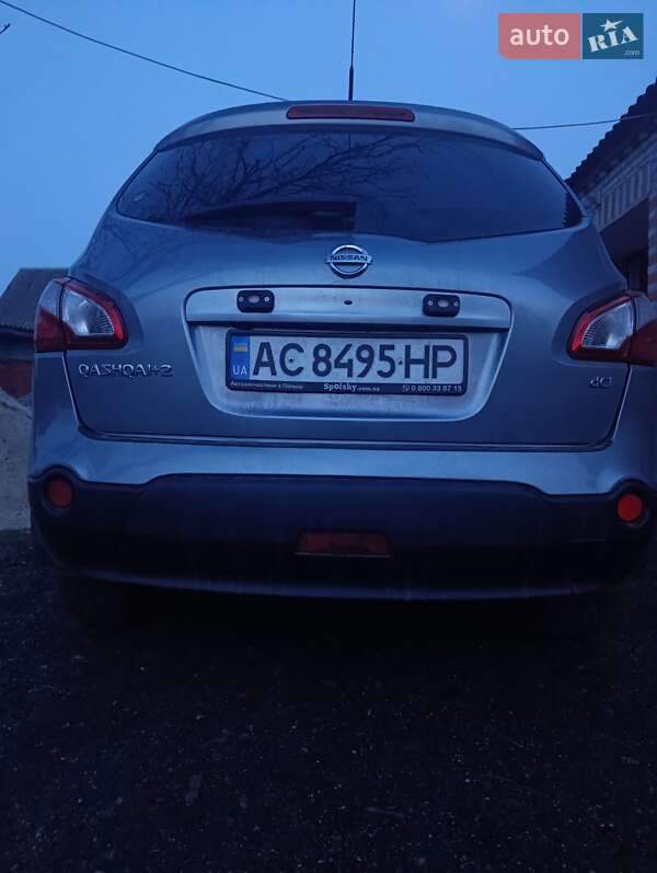 Внедорожник / Кроссовер Nissan Qashqai+2 2011 в Нововолынске