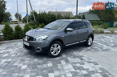 Позашляховик / Кросовер Nissan Qashqai+2 2011 в 