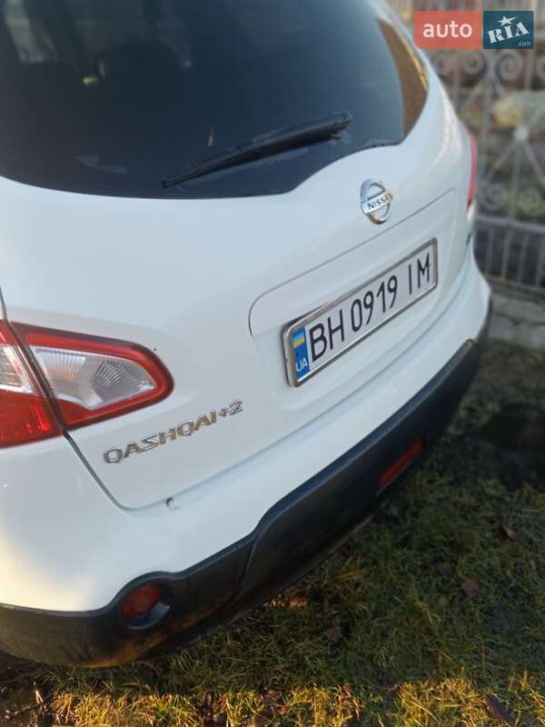 Внедорожник / Кроссовер Nissan Qashqai+2 2012 в Владимире