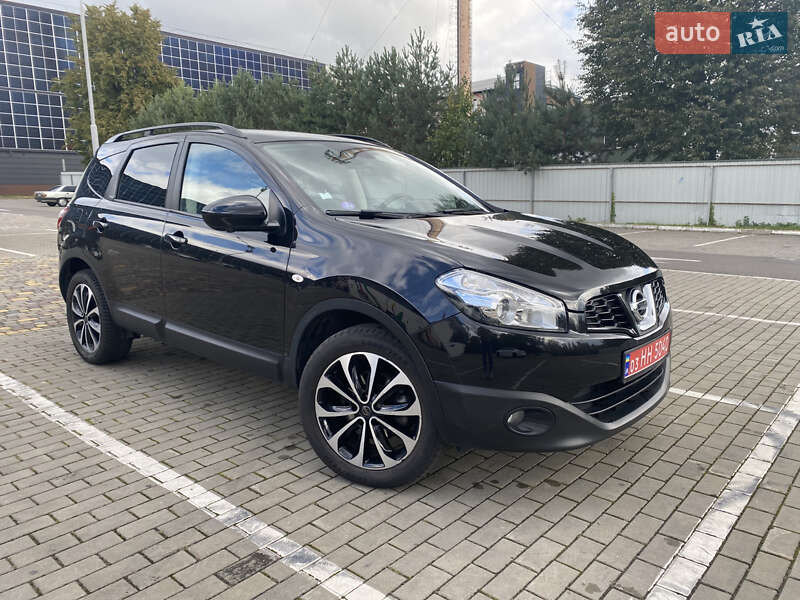 Внедорожник / Кроссовер Nissan Qashqai+2 2013 в 