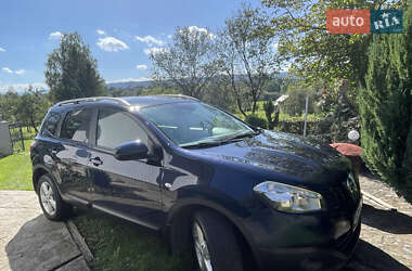 Внедорожник / Кроссовер Nissan Qashqai+2 2010 в 
