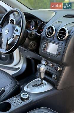 Внедорожник / Кроссовер Nissan Qashqai+2 2012 в 