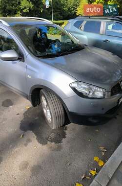 Внедорожник / Кроссовер Nissan Qashqai+2 2012 в 