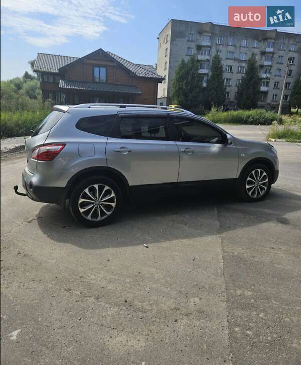 Внедорожник / Кроссовер Nissan Qashqai+2 2010 в Стрые