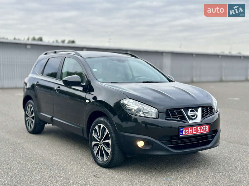 Внедорожник / Кроссовер Nissan Qashqai+2 2013 в Киеве