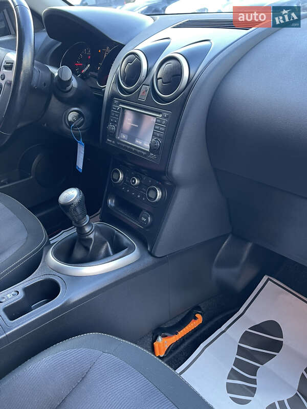 Позашляховик / Кросовер Nissan Qashqai+2 2010 в Львові фото 37 Позашляховик / Кросовер Nissan Qashqai+2 2010 в Львові