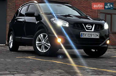 Внедорожник / Кроссовер Nissan Qashqai+2 2011 в 