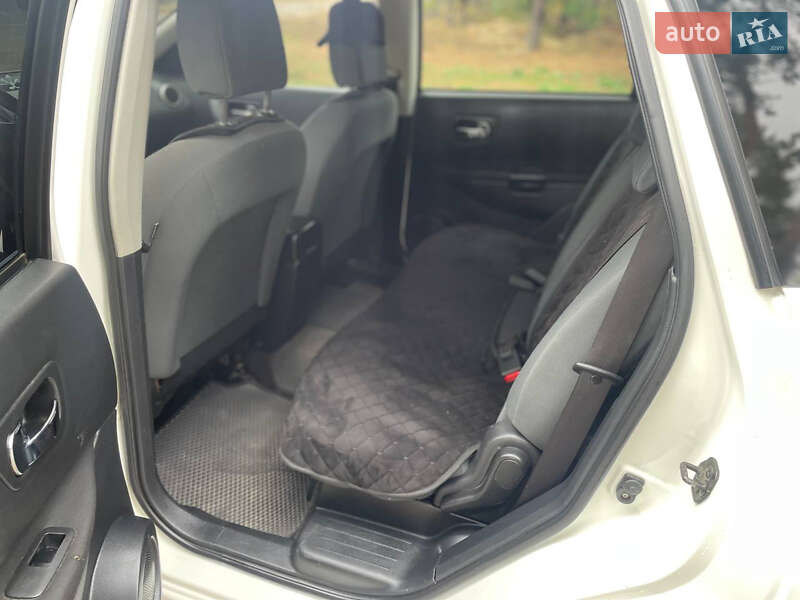 Внедорожник / Кроссовер Nissan Qashqai+2 2013 в Новых Санжарах