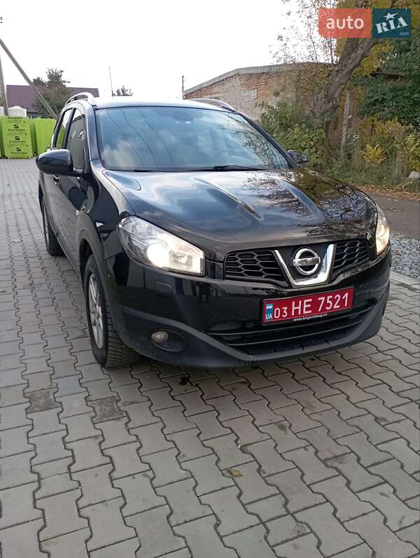 Внедорожник / Кроссовер Nissan Qashqai+2 2011 в Дубно