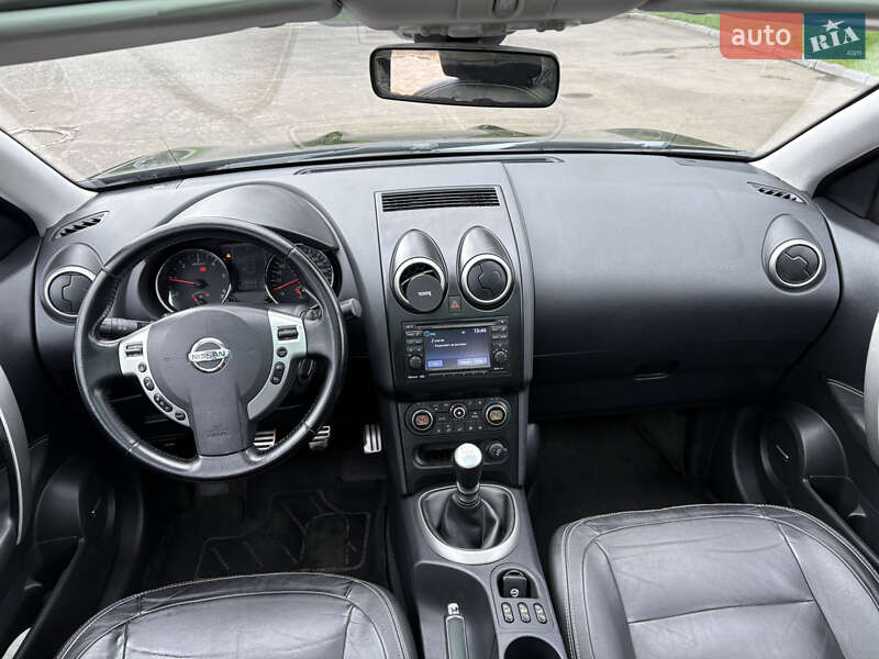 Позашляховик / Кросовер Nissan Qashqai+2 2010 в Заболотові