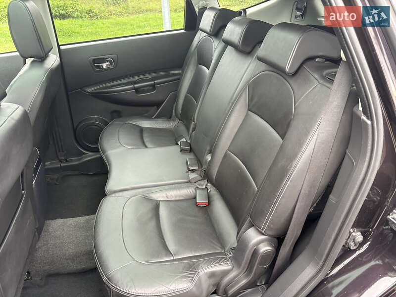 Позашляховик / Кросовер Nissan Qashqai+2 2010 в Заболотові