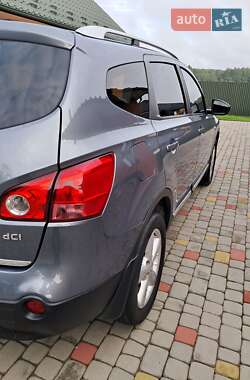 Позашляховик / Кросовер Nissan Qashqai+2 2009 в  фото 7 Позашляховик / Кросовер Nissan Qashqai+2 2009 в