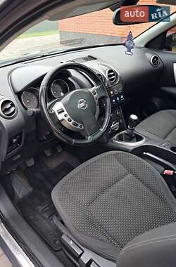 Позашляховик / Кросовер Nissan Qashqai+2 2009 в  фото 23 Позашляховик / Кросовер Nissan Qashqai+2 2009 в