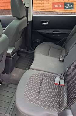 Позашляховик / Кросовер Nissan Qashqai+2 2009 в  фото 30 Позашляховик / Кросовер Nissan Qashqai+2 2009 в
